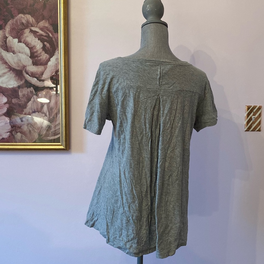 Grey gap tee - Picture 8 of 8